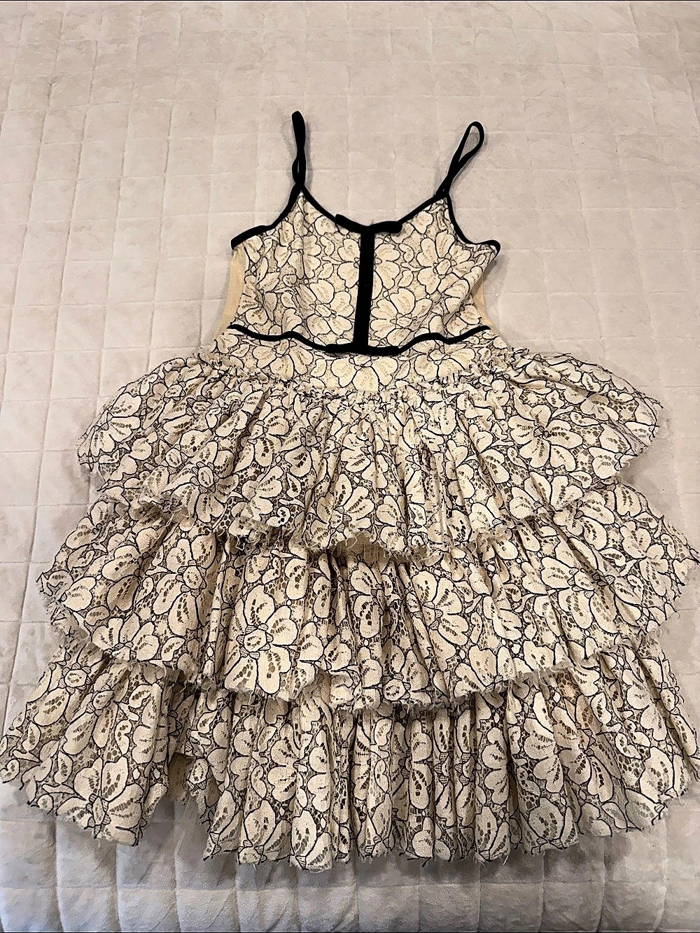 Oh! La! Couture Floral Mini Dress in Cream & Black Size 8 Like New